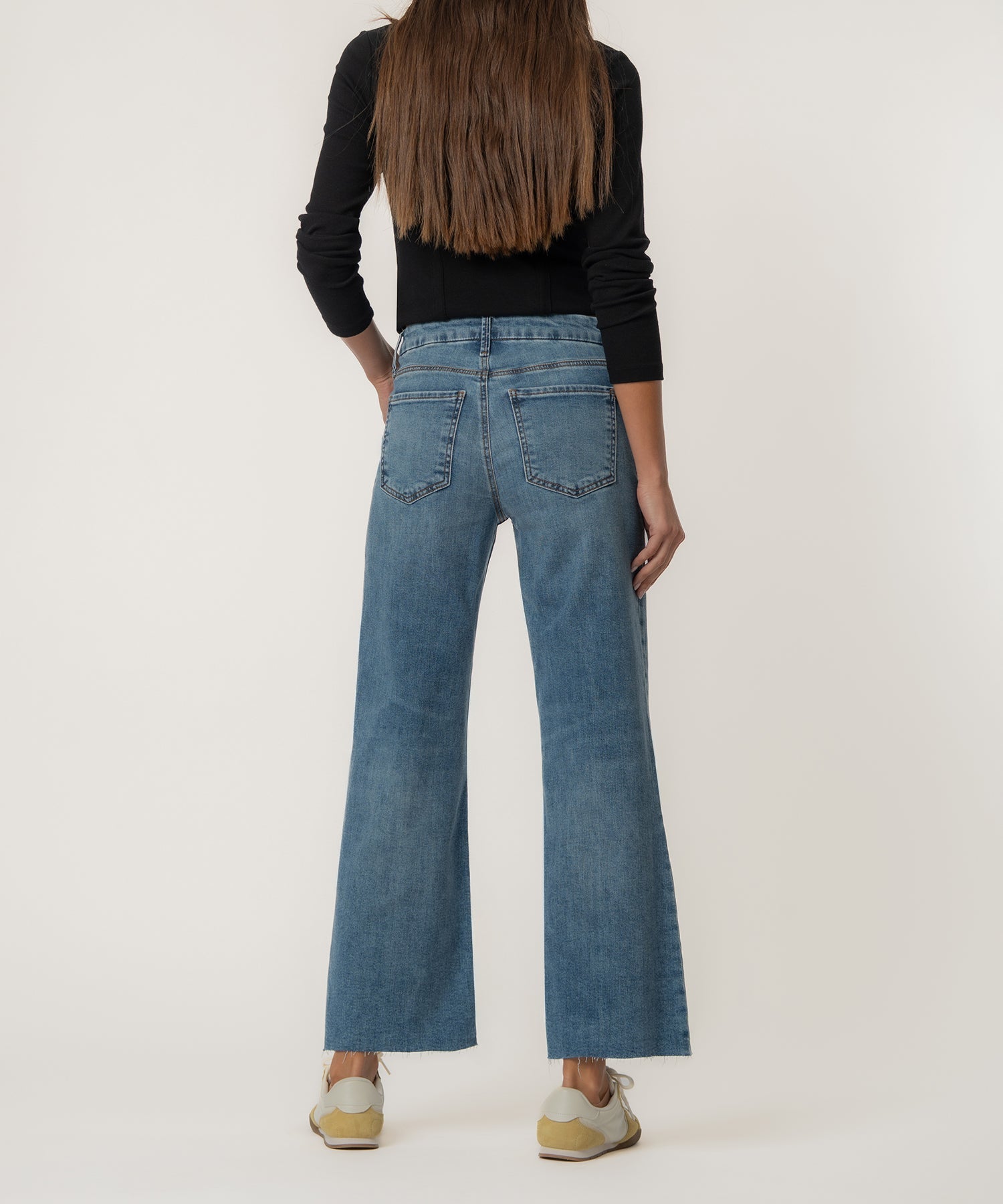 Meg High Rise Wide Leg, Petite in Regent Wash