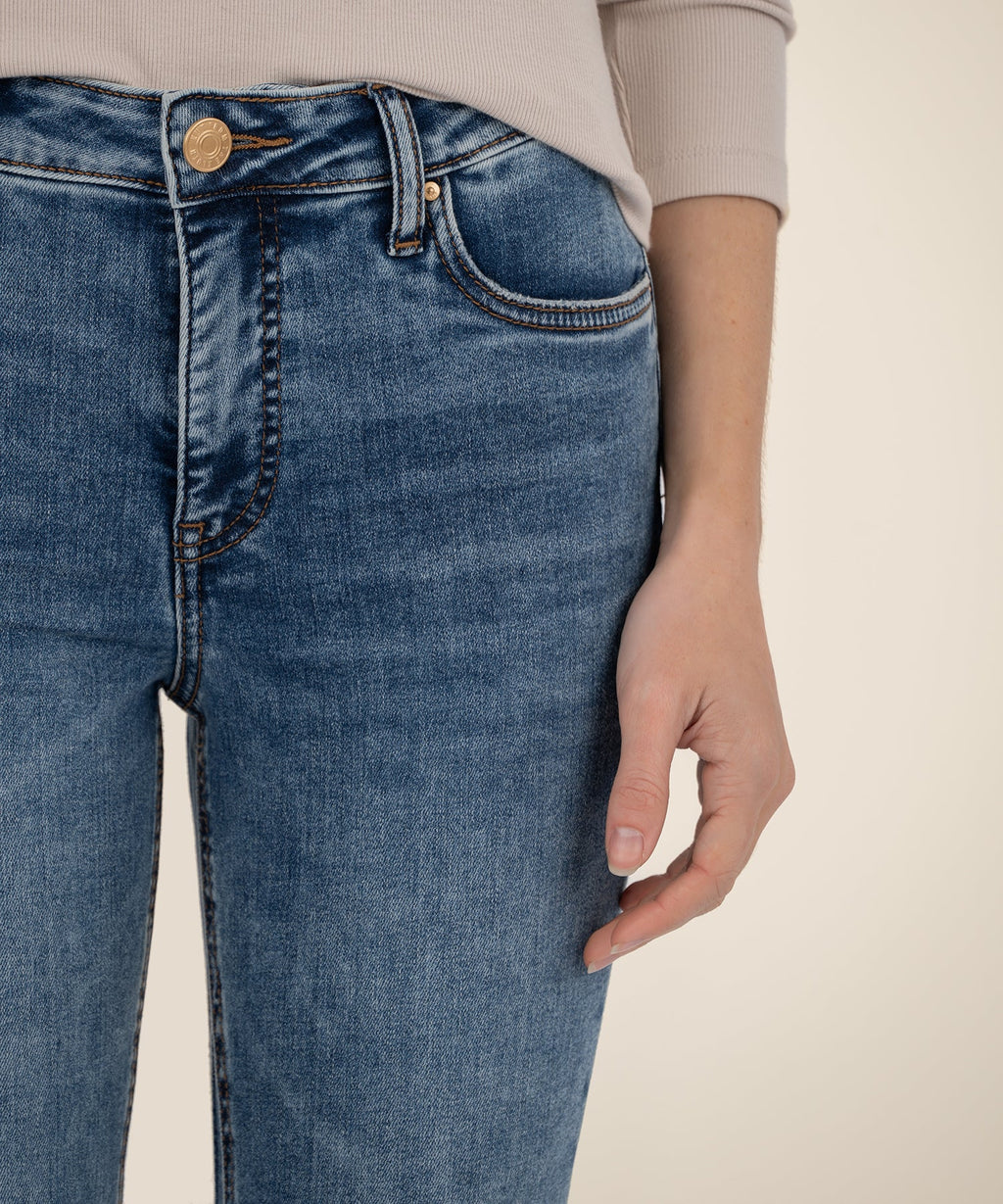 Kelly High Rise Flare, Petite in Heroic Wash